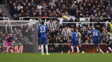 توقيت مواجهة تشيلسي ونيوكاسل والقنوات الناقلة ومعلق اللقاء المرتقب بينهما